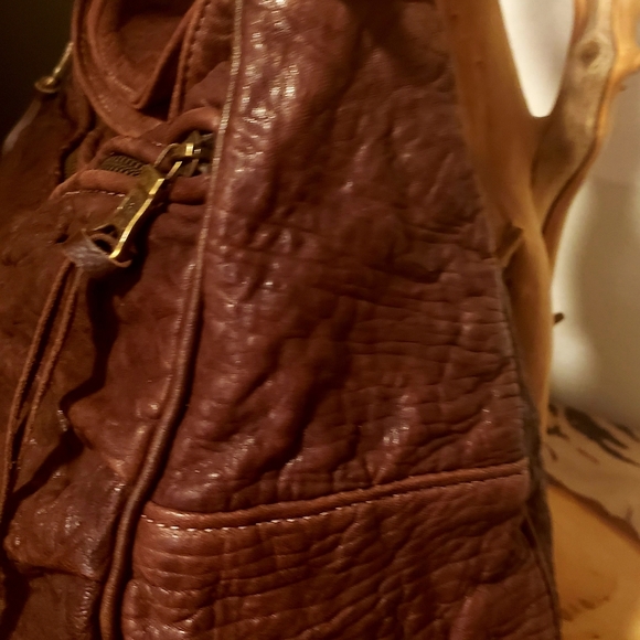 TYLIE MALIBU Dist.Peb. Brown Leather Handbag - Picture 8 of 11